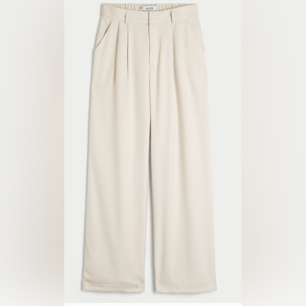 Hollister Livvy Ultra High Rise Wide Leg Pants